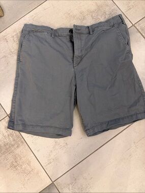 Gap Men's Casual Gray Cotton Blend Shorts